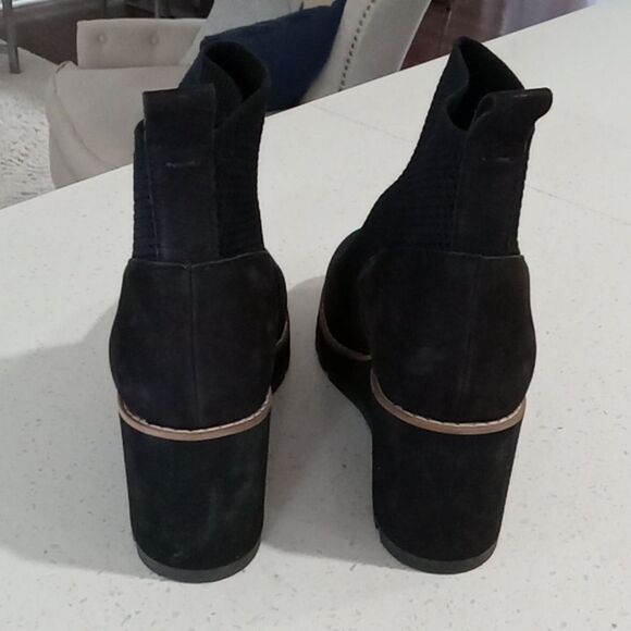Eileen Fisher Quill Street black wedge bootie. Knit w suede detail. Size 5 NWT - Picture 7 of 8